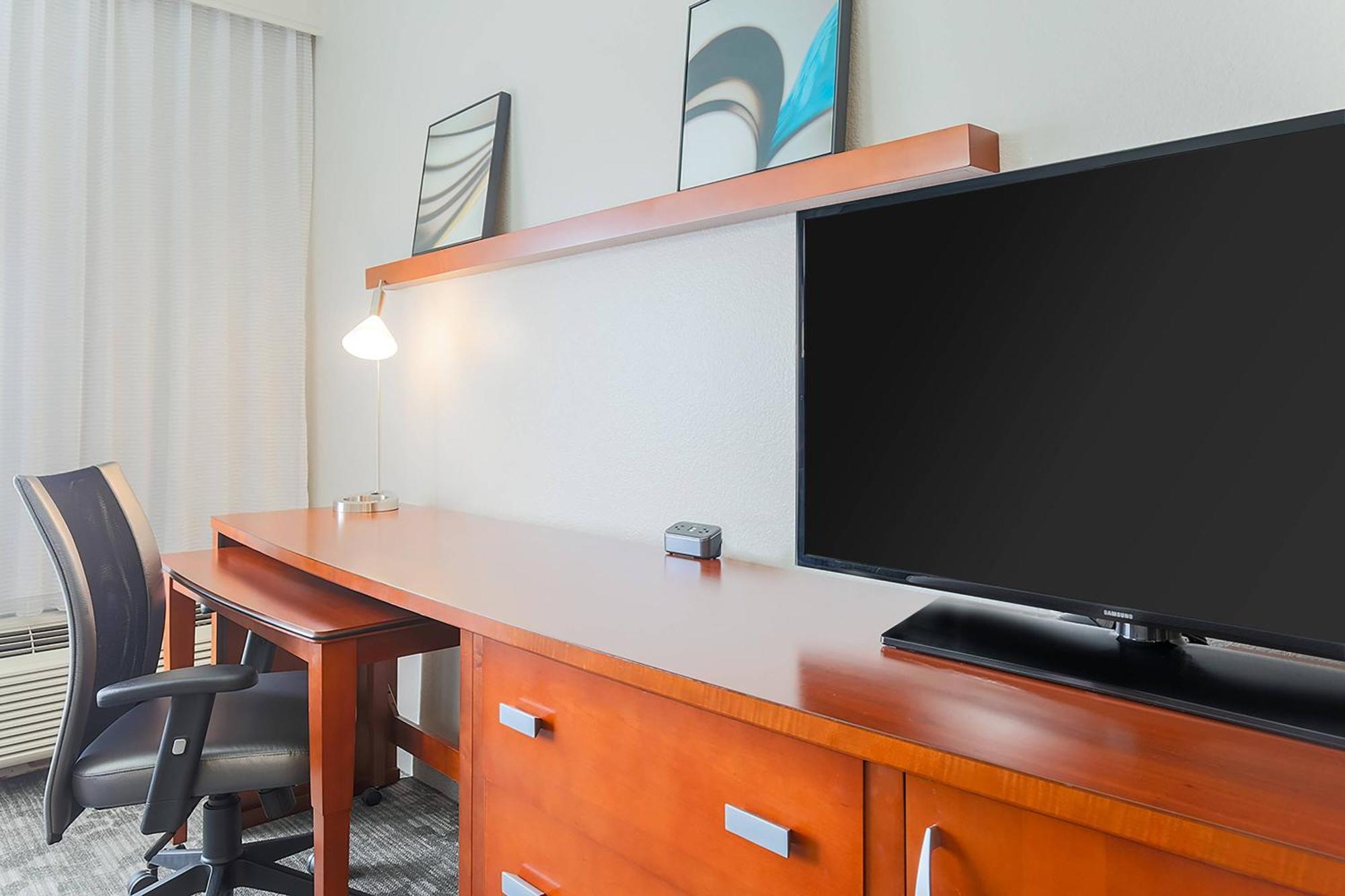 Courtyard By Marriott Monroe Airport Hotel Luaran gambar