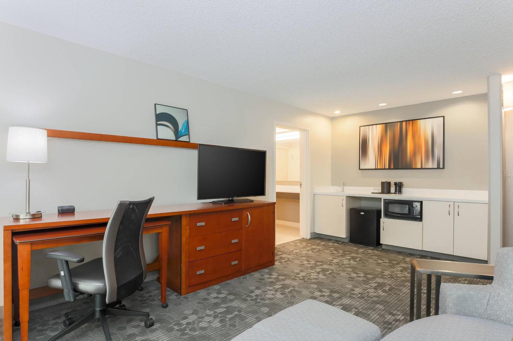 Courtyard By Marriott Monroe Airport Hotel Luaran gambar