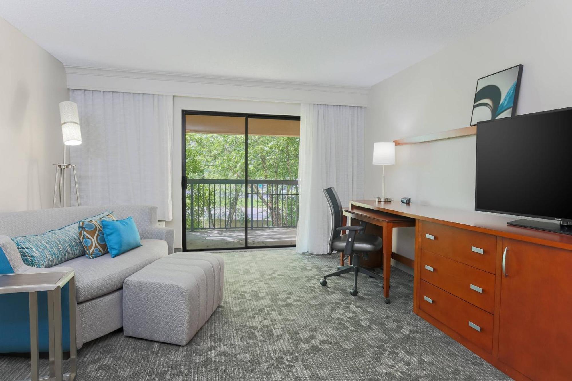 Courtyard By Marriott Monroe Airport Hotel Luaran gambar